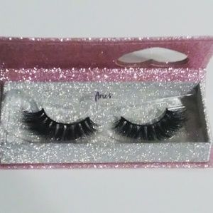 "Aries" 3D Mink Eyelashes